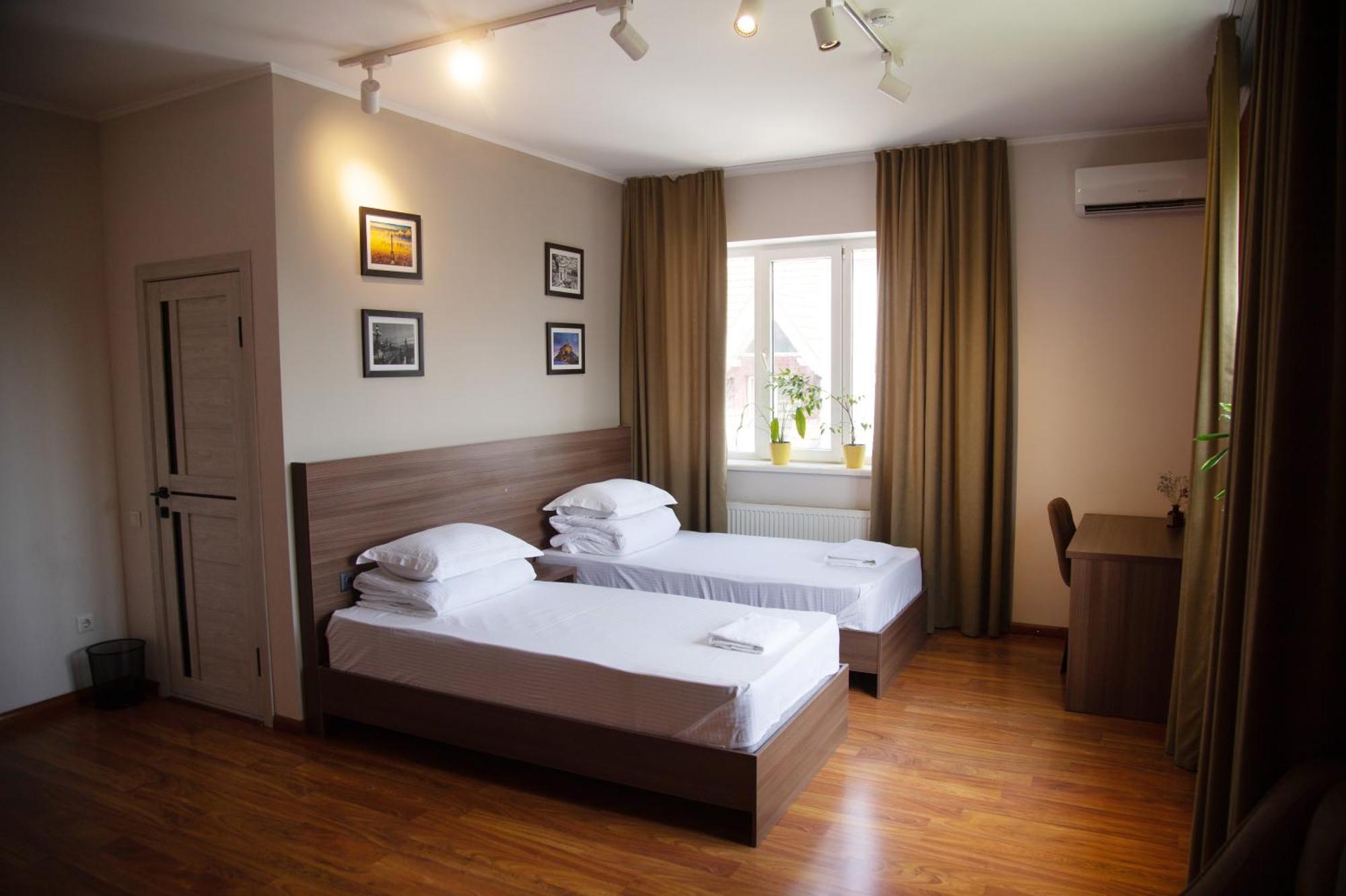 People Guest House Biszkek Zewnętrze zdjęcie